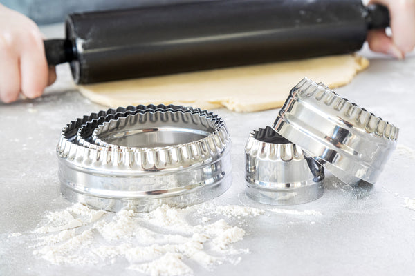 KitchenCraft Set of Six Double Edged Biscuit / Pastry Cutters image 6