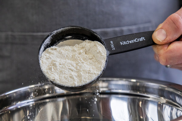 KitchenCraft Easy Store Magnetic Measuring Cups image 5