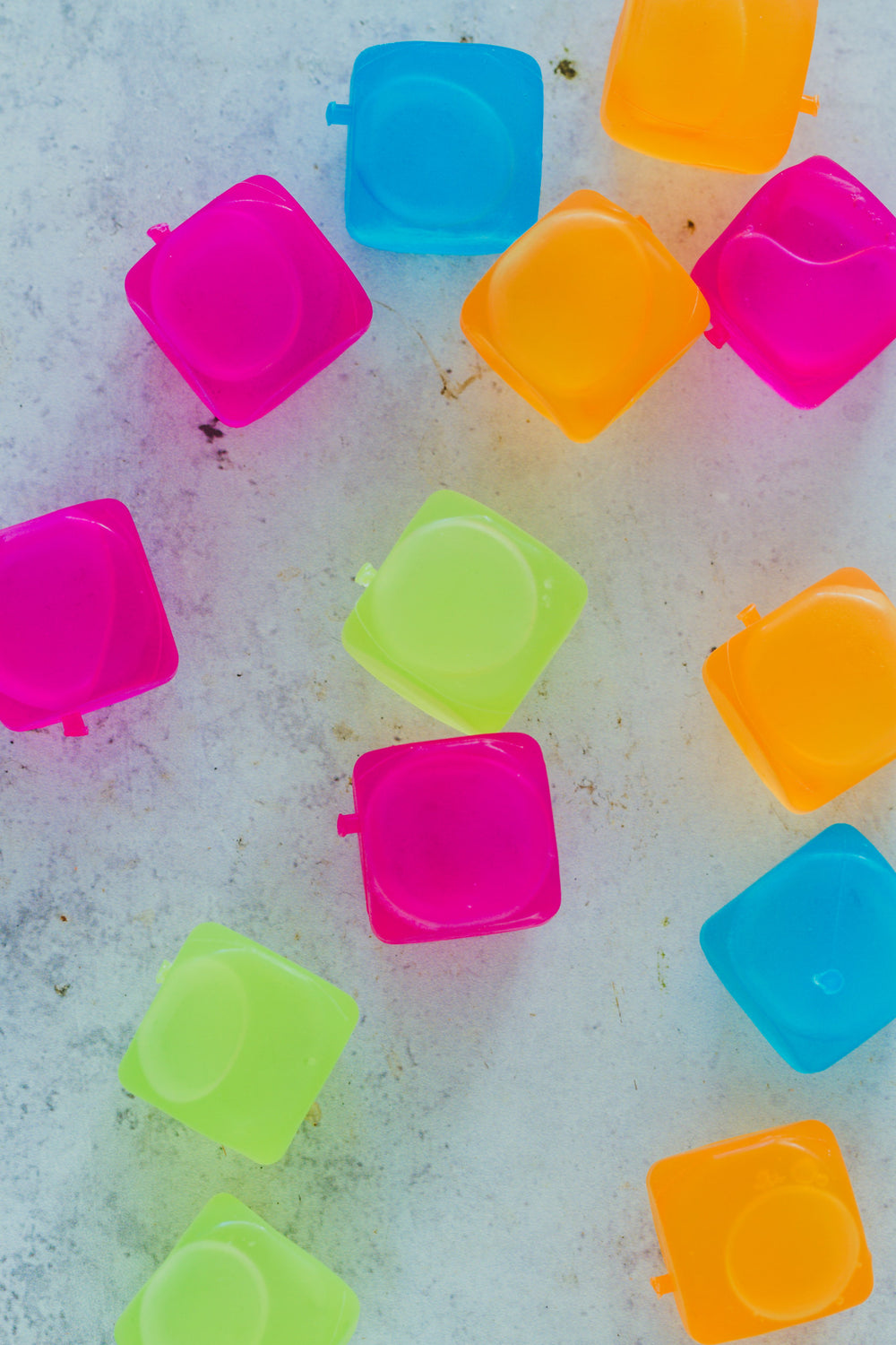 BarCraft Pack of 18 Reusable Ice Cubes