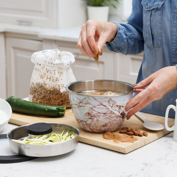 S'well Calacatta Gold Salad Bowl Kit, 1.9L image 2