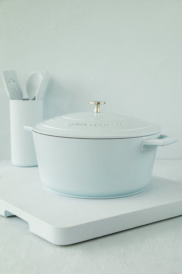 MasterClass Sky Blue Cast Aluminium Casserole Dish, 4L image 2