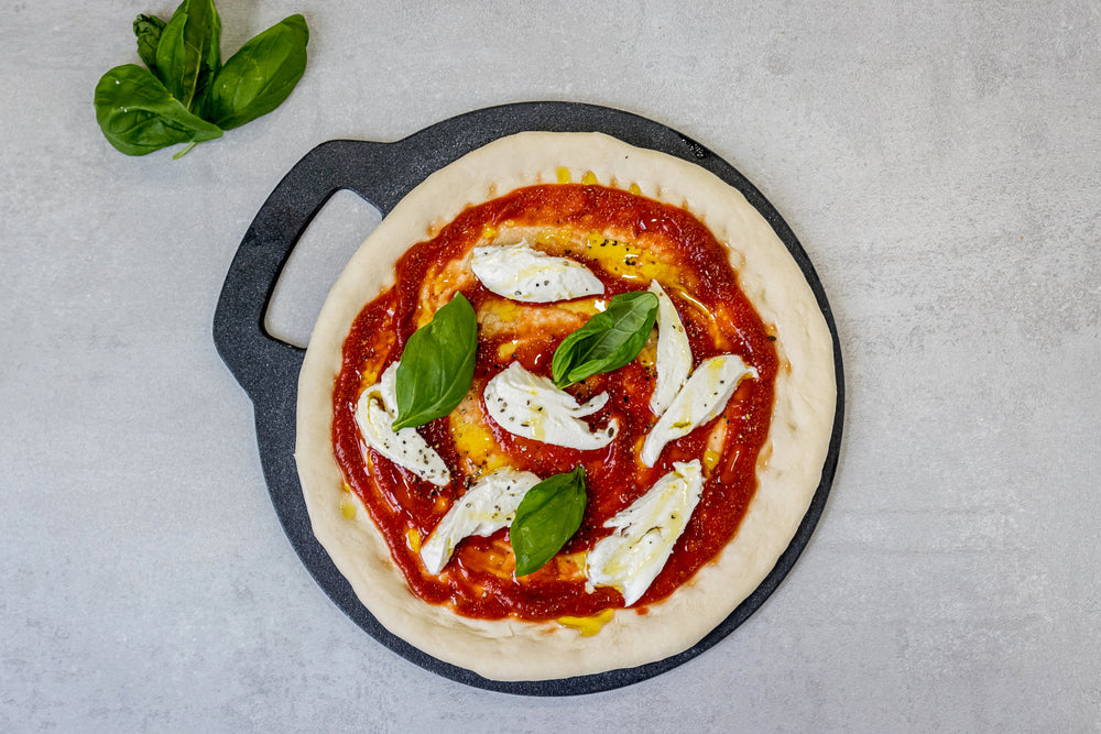 KitchenCraft Cast Iron 27cm Black Steel Baking Stone