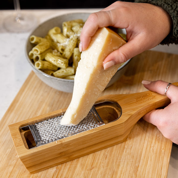 KitchenCraft World of Flavours Italian Bamboo Grater with Holder image 5