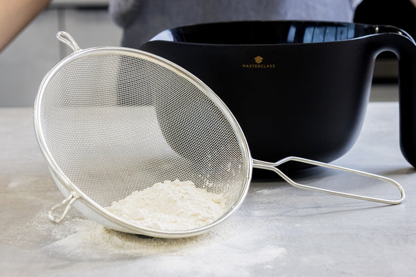 KitchenCraft Tinned 20cm Round Sieve image 6