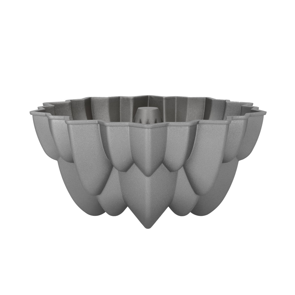 MasterClass Cast Aluminium Decorative Peak Cake Tin, 24cm