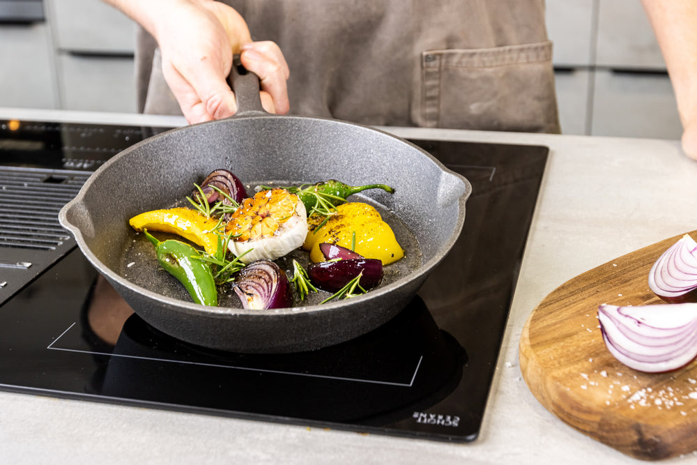 KitchenCraft Deluxe Cast Iron Grill Pan, 24cm