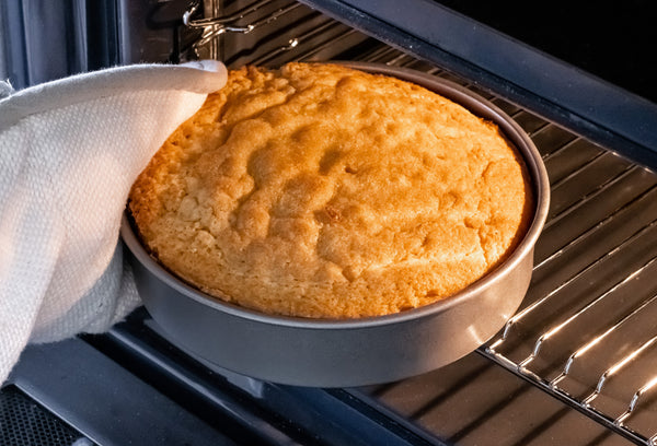 Set of 2 KitchenCraft Non-Stick 20cm Loose Base Sandwich Pans image 2