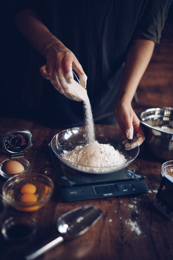 Taylor Pro Touchless TARE Digital Dual 14.4Kg Kitchen Scale image 7