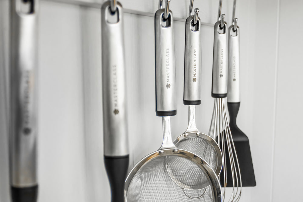 MasterClass Soft Grip Stainless Steel Short Turner - 30 cm