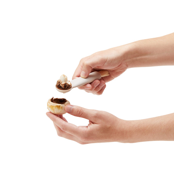 Chef'n Shroombrush Mushroom Corer and Brush image 10