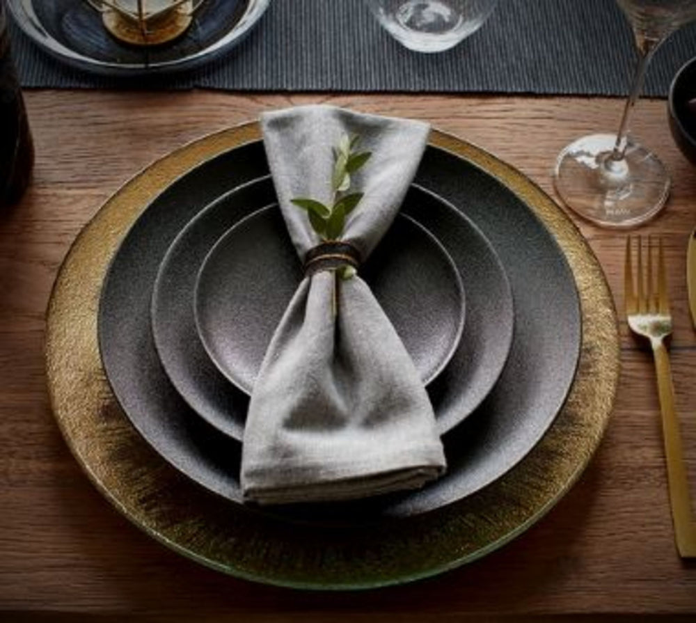 Maxwell & Williams Caviar Coupe 20cm Plate Black