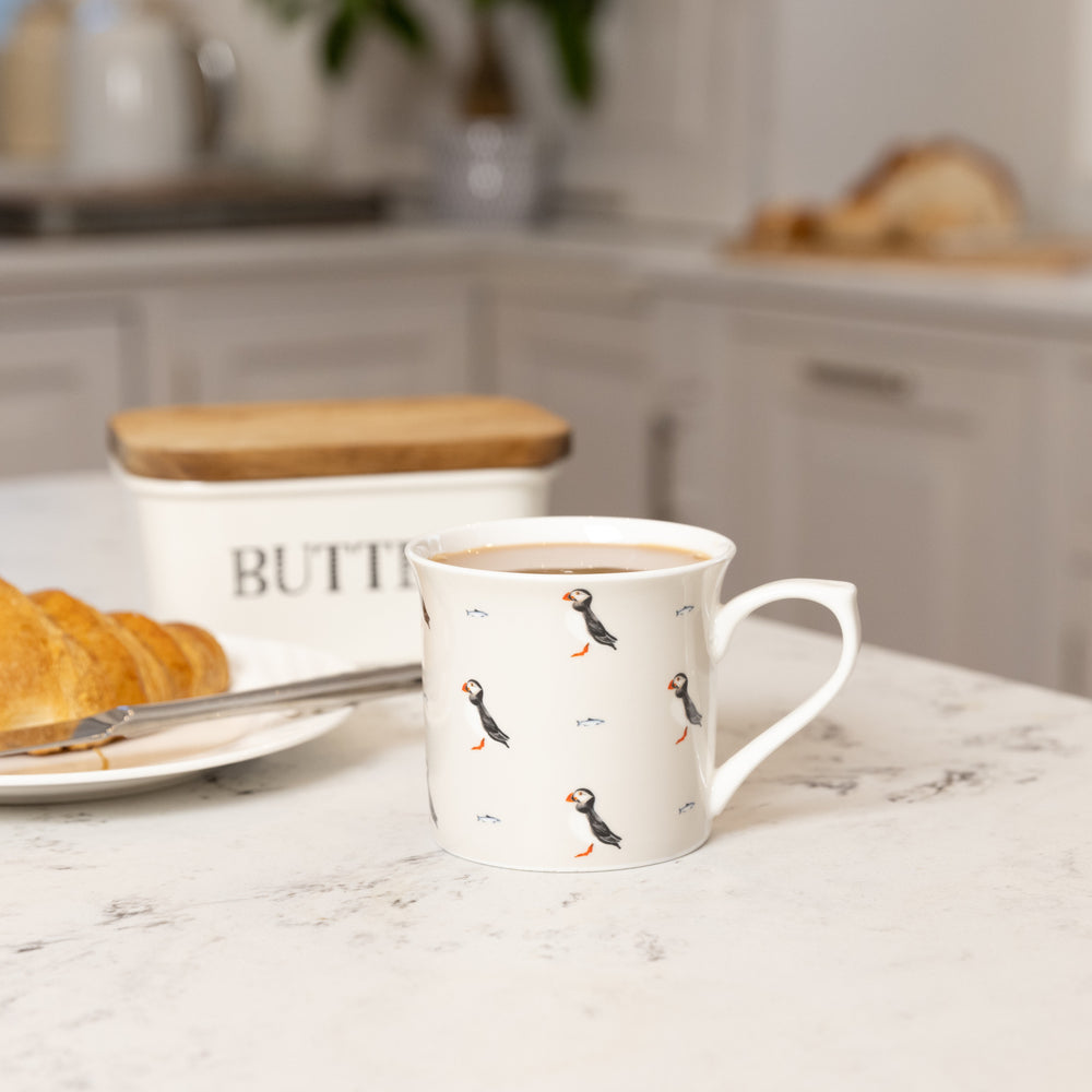KitchenCraft Fine Bone China Puffin Fluted Mug, 300ML