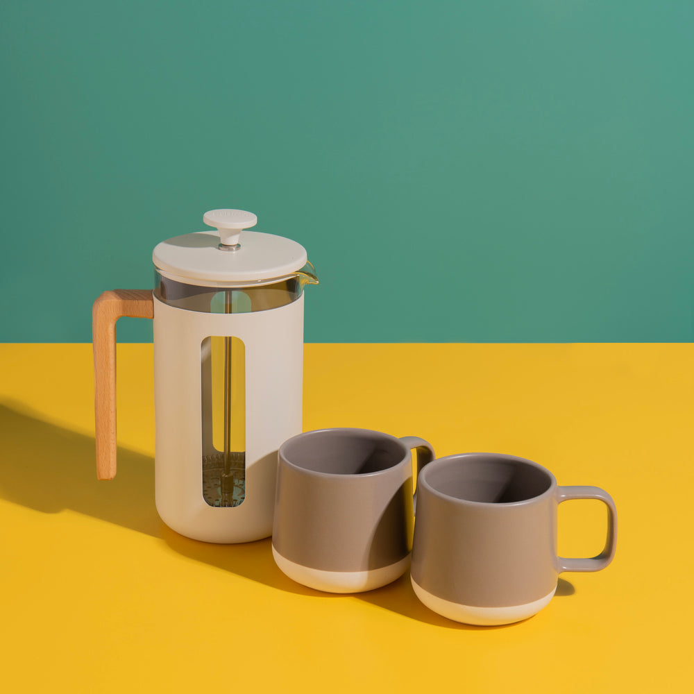 La Cafetière 3pc Cafetière Gift Set with Pisa 8-Cup Cafetière, Flint, and 2x Seville Ceramic Coffee Mugs, 300ml