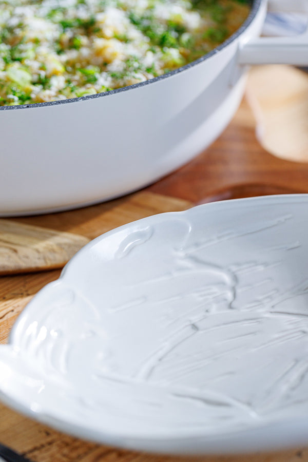 Mikasa Cranborne Medium Artichoke Stoneware Serving Dish, 23cm, Cream image 6