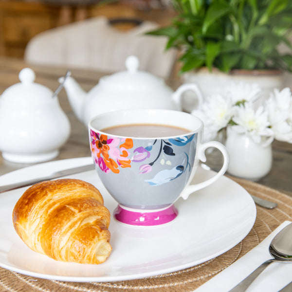 Set of 4 KitchenCraft China Floral Border Mugs image 3