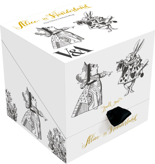 Victoria And Albert Alice In Wonderland Tankard Mug image 4