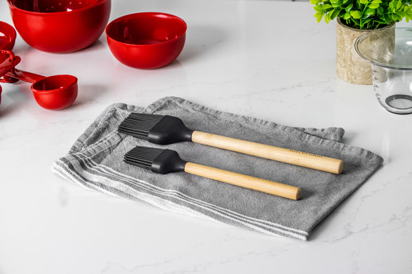 KitchenAid  Bamboo Basting Brush with Heat Resistant and Flexible Silicone Head image 5