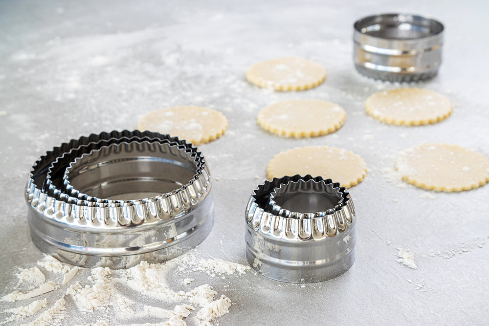 KitchenCraft Set of Six Double Edged Biscuit / Pastry Cutters