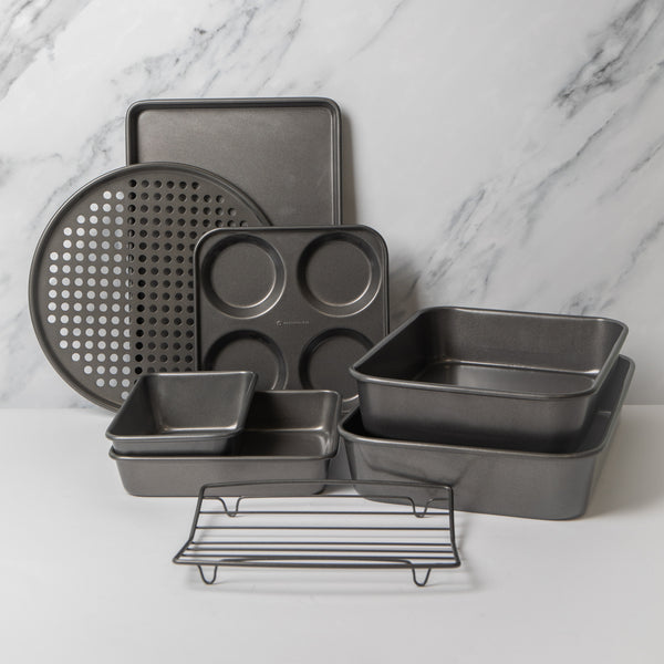 MasterClass 8 Piece Bakeware Set, Including Roasting Pans, Roasting Rack, Baking Trays, Loaf Tin, Yorkshire Pudding Pan and Pizza Crisper image 2