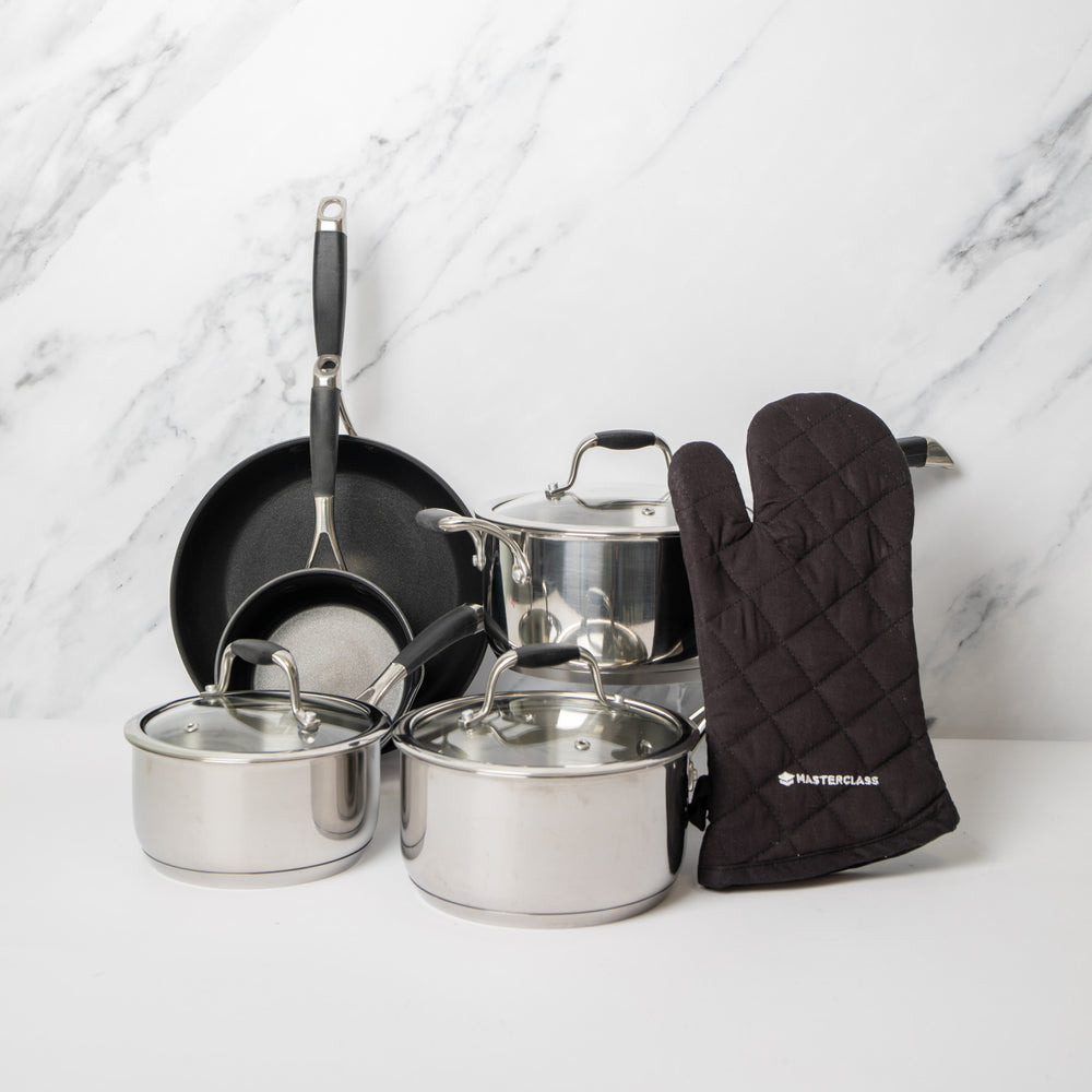 6pc Deluxe Cookware Set with 3x Saucepans with Glass Lids, x 1x Sauté Pan, 1x Milk Pan and 1x Quilted Single Oven Glove