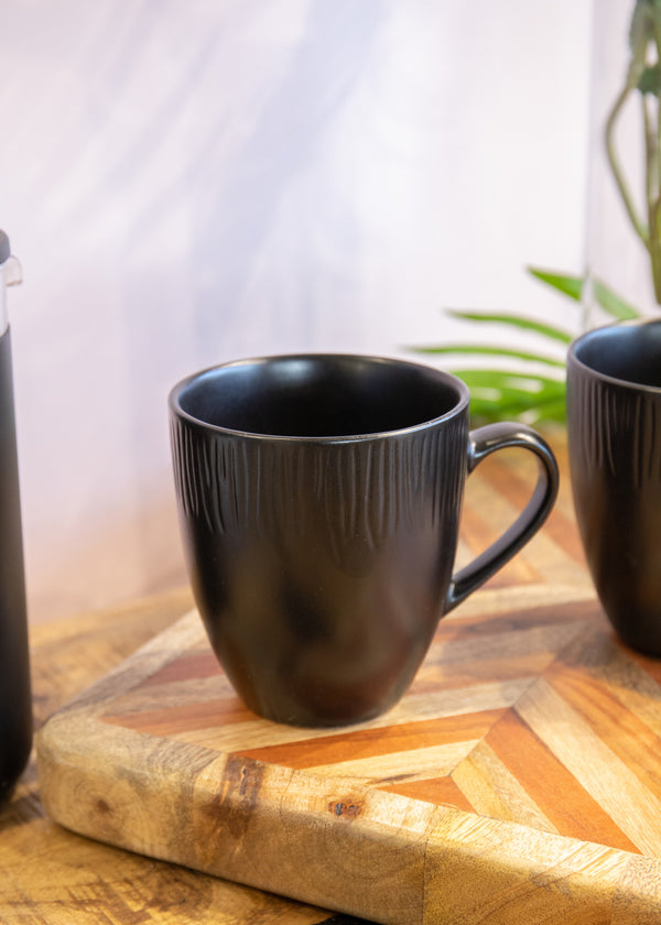 Mikasa Jardin Midnight Stoneware Mugs, Set of 4, 420ml, Black image 4