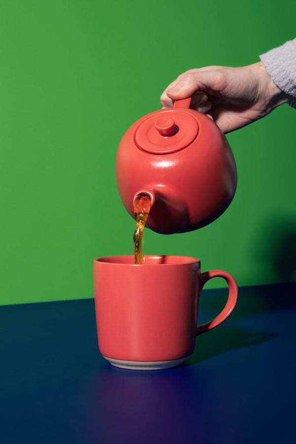 La Cafetière Classic Teapot 2 Cup, Red, 600ml image 4