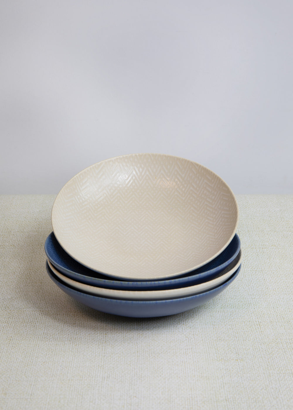 KitchenCraft Set of 4 Pasta Bowls in Gift Box, Lead-Free Glazed Stoneware - Embossed Blue / Cream