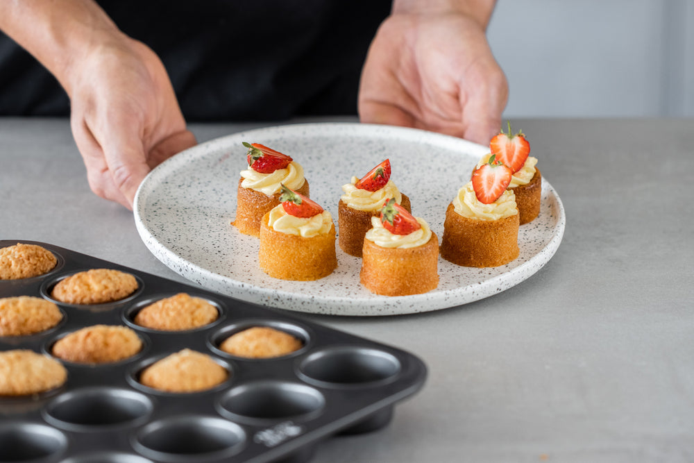 Chicago Metallic Non-Stick 20 Hole Teacake Pan