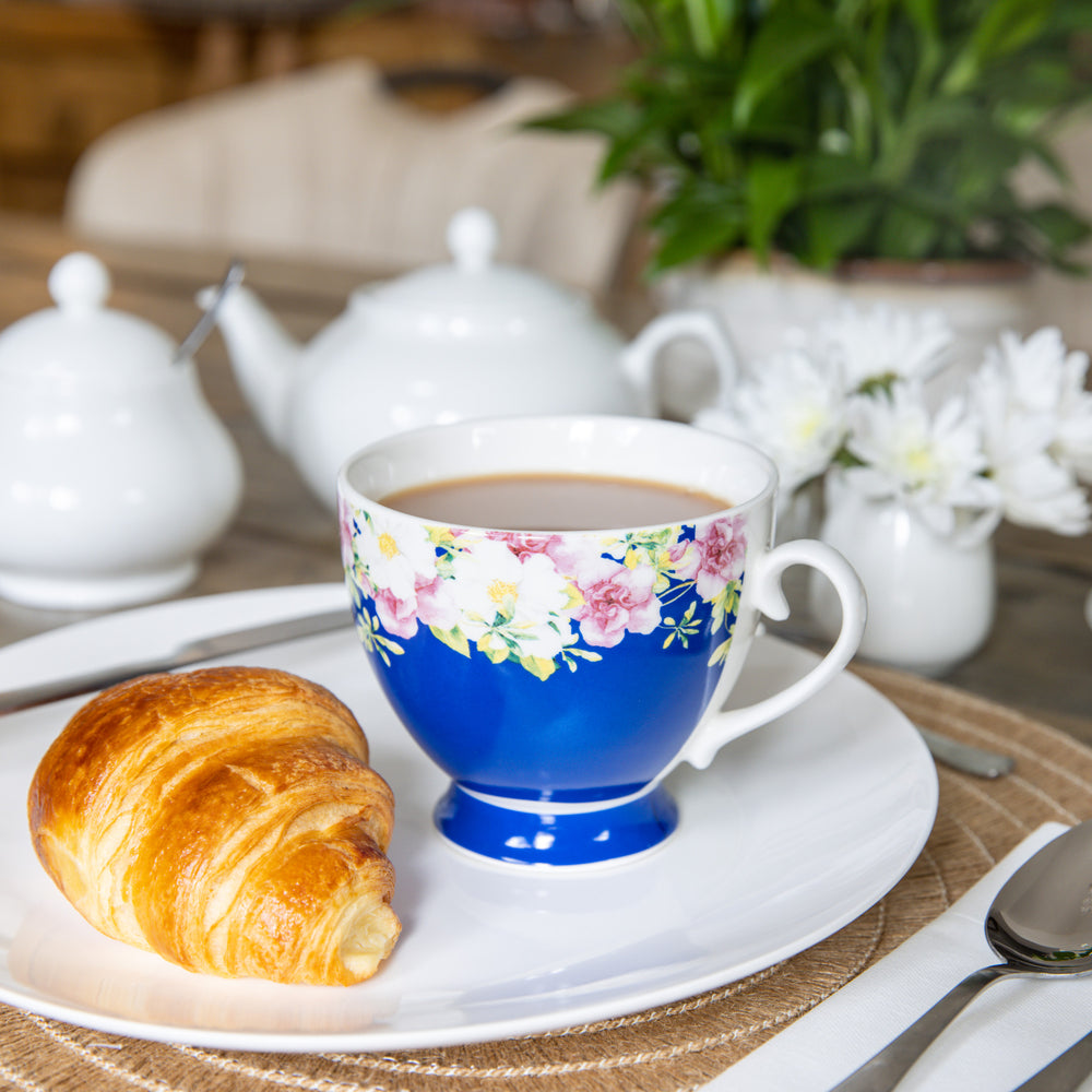Set of 4 KitchenCraft China Blue Border Mugs
