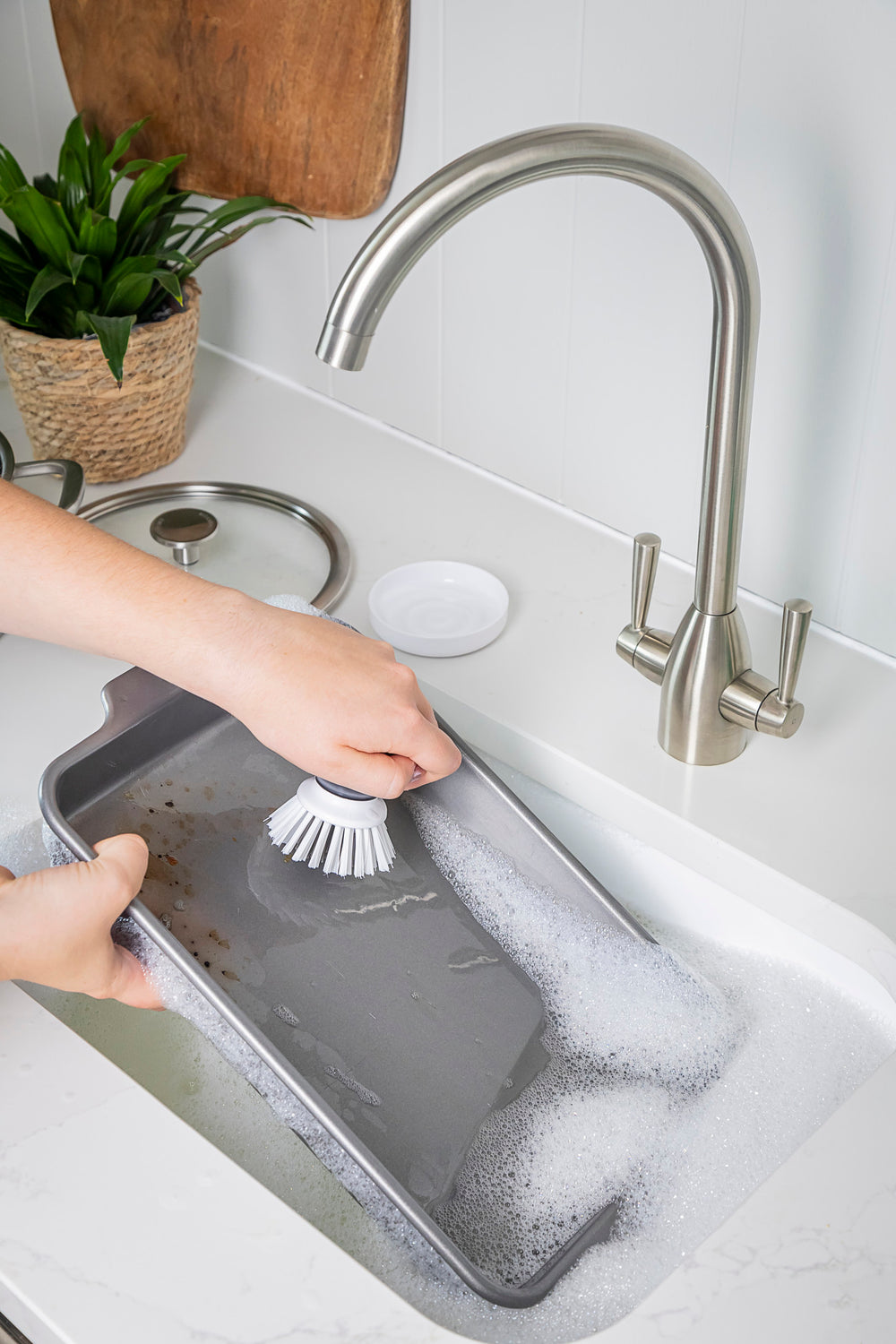 KitchenAid Palm Brush with Dish