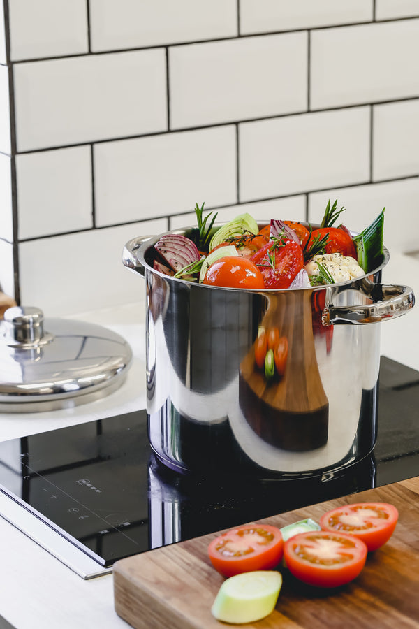 MasterClass Stainless Steel Stockpot, 7L image 5