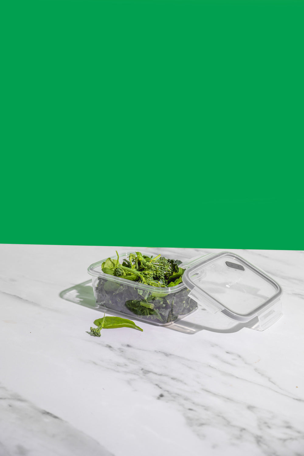 MasterClass Eco-Snap 800ml Recycled Plastic Food Storage Container - Rectangular