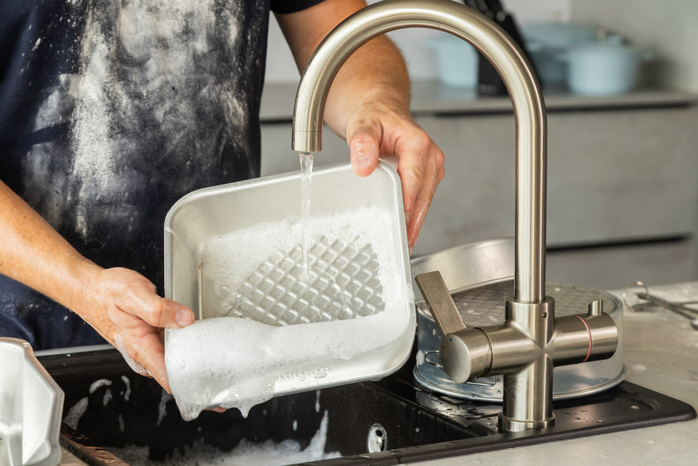 MasterClass Recycled Aluminium Square Baking Tin, 23cm