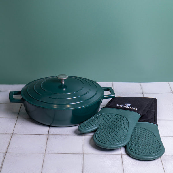 MasterClass 2pc Ovenware Set with Cast Aluminium Shallow Casserole Dish, 4L and Silicone Double Oven Glove image 2