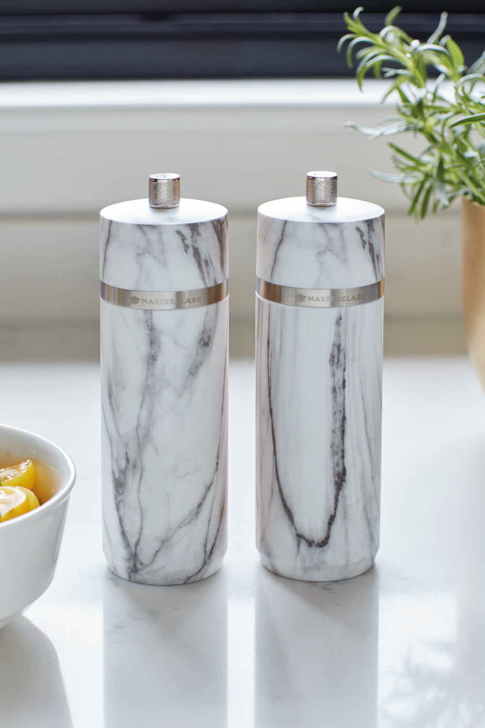 MasterClass Salt or Pepper Mill (17cm) - Marble Finish