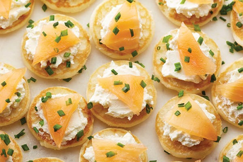 KitchenCraft Cast Iron 7 Hole Blinis Pan