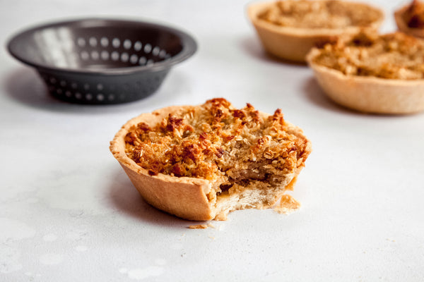 MasterClass Crusty Bake Non-Stick Individual Round Pie Dish, 10cm image 7