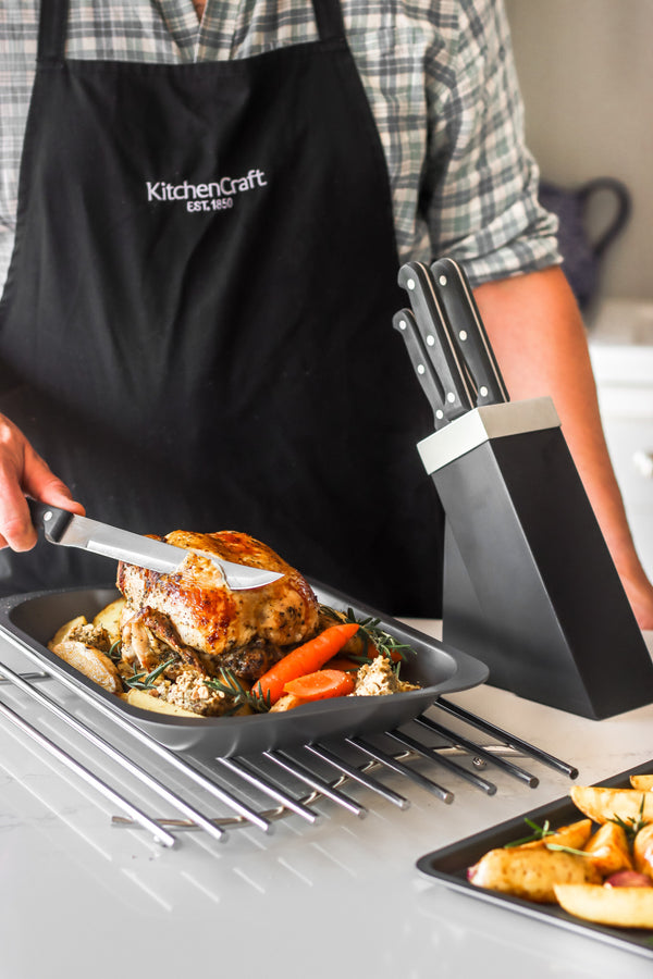 KitchenCraft 4-Piece Non-Stick Pizza and Roasting Tin Set image 13