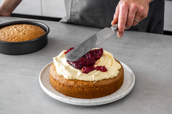 KitchenCraft Oval Handled Professional Stainless Steel Spatula image 7