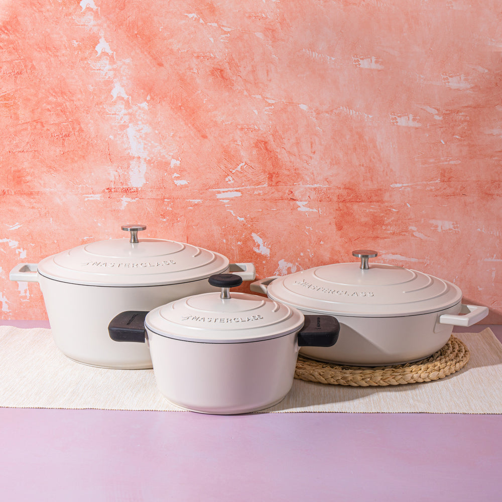 MasterClass 6pc Casserole Dish Set with 2.5L and 5L Non-Stick Casserole Dishes, 4L Shallow Casserole Dish and 3x Silicone Handle Covers