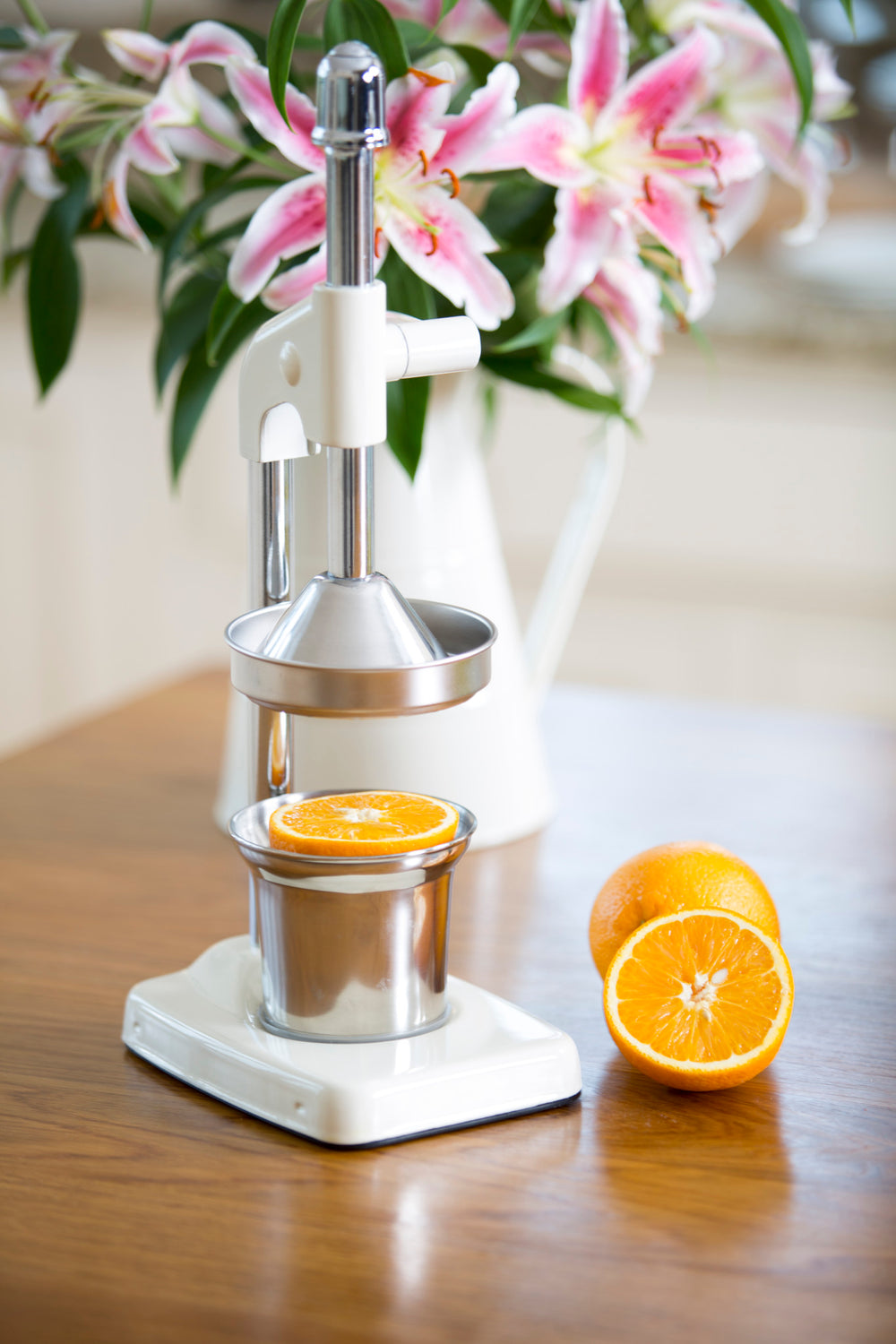 Living Nostalgia Antique Cream Heavy Duty Juicer