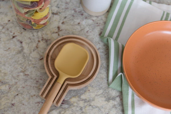 KitchenCraft Idilica Beechwood Spoon Rest image 5
