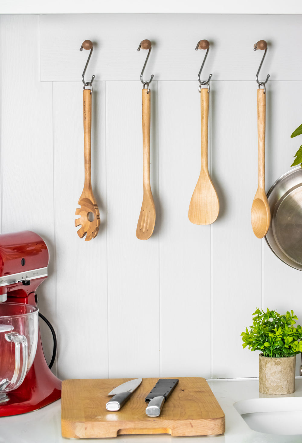 KitchenAid Birchwood Short Turner