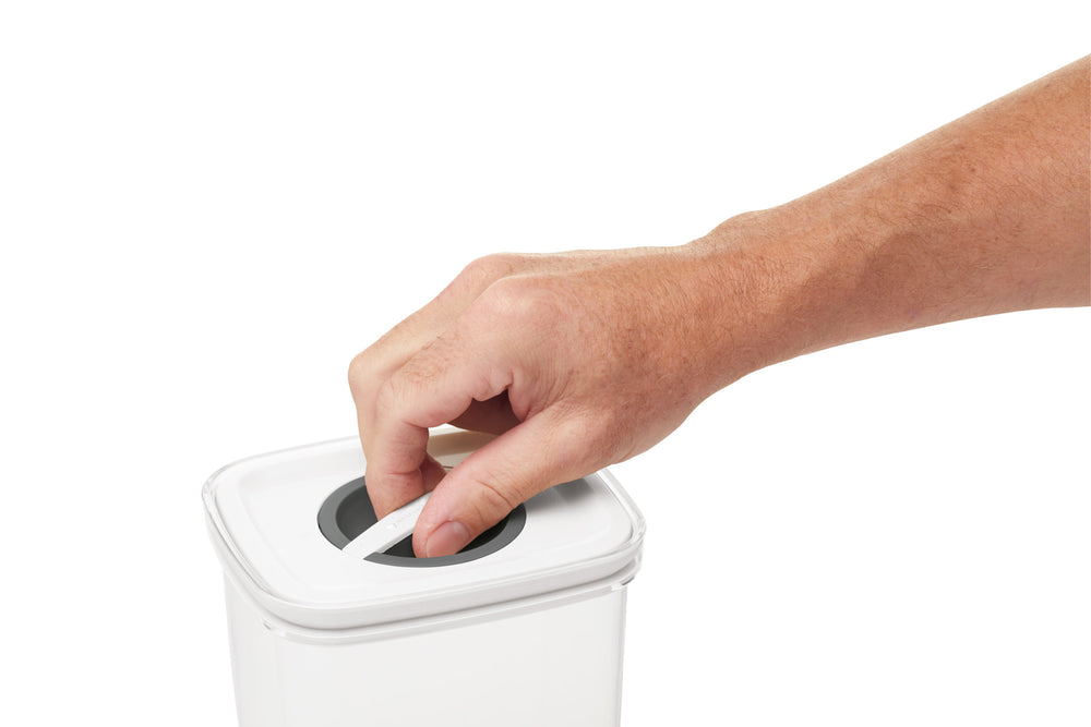 MasterClass Smart Seal 2 Litre Rectangular Food Container