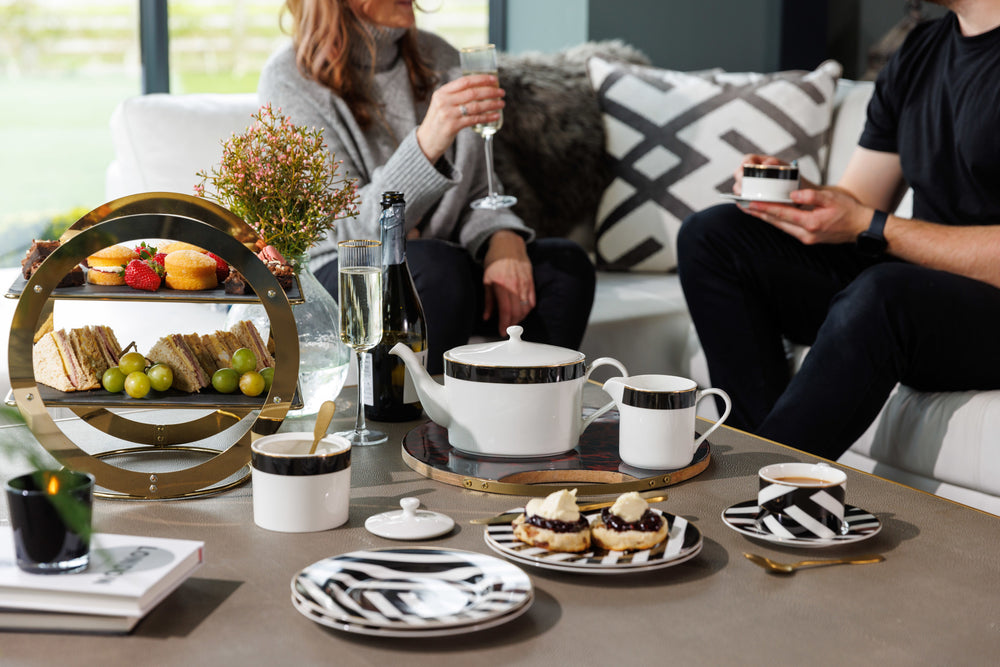 Mikasa Luxe Deco 4-Cup China Teapot, 1.1L, White