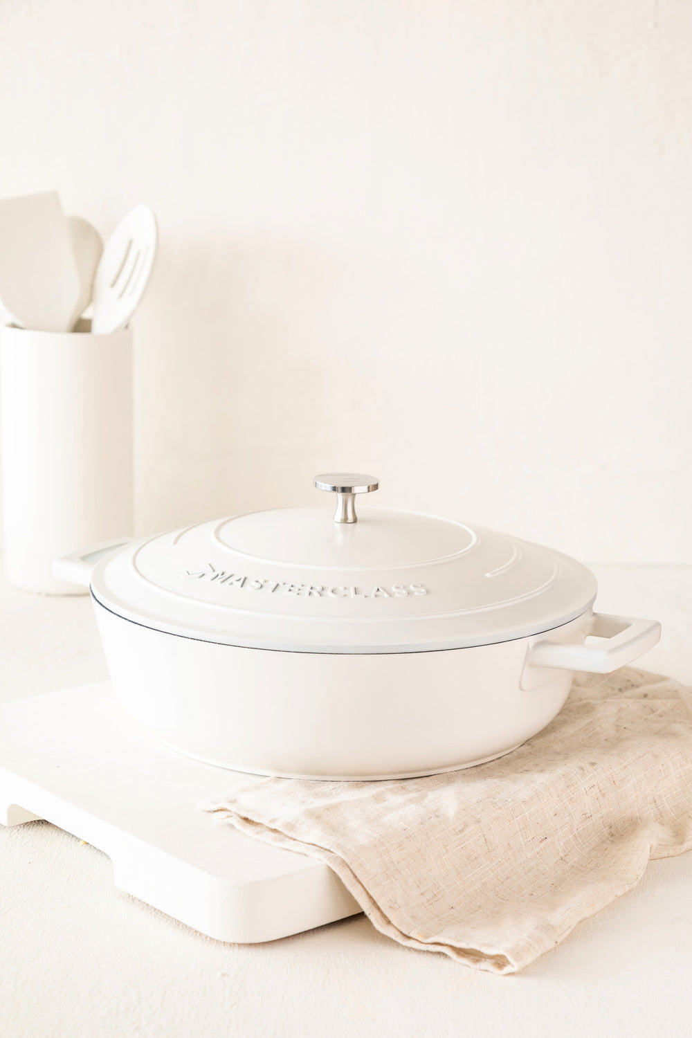 MasterClass Cream Cast Aluminium Shallow Casserole Dish, 4L