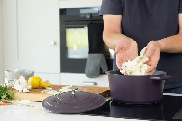 MasterClass Purple Cast Aluminium Casserole Dish, 20cm, 2.5L image 4