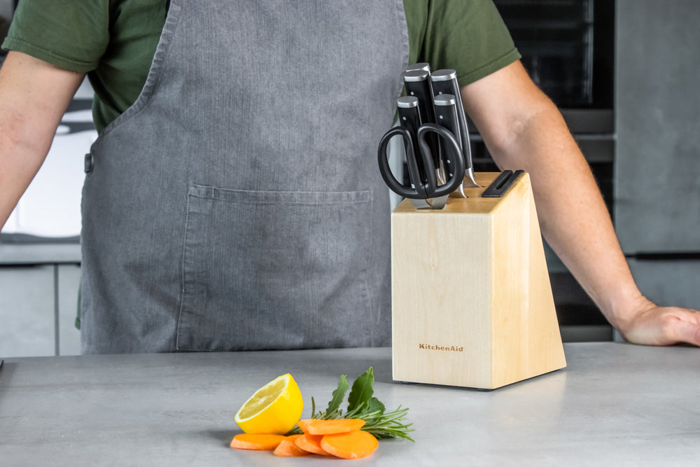 KitchenAid Classic 6-Piece Knife Set with Block, Sharp High-Carbon Japanese Steel Kitchen Knives and Birch Holder