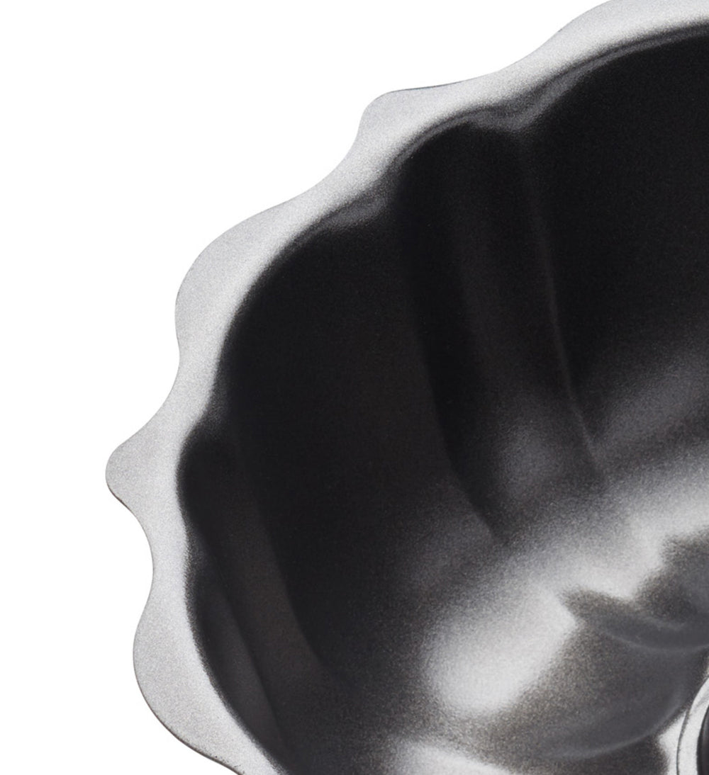 MasterClass Non-Stick Fluted Ring Cake Pan, 27cm