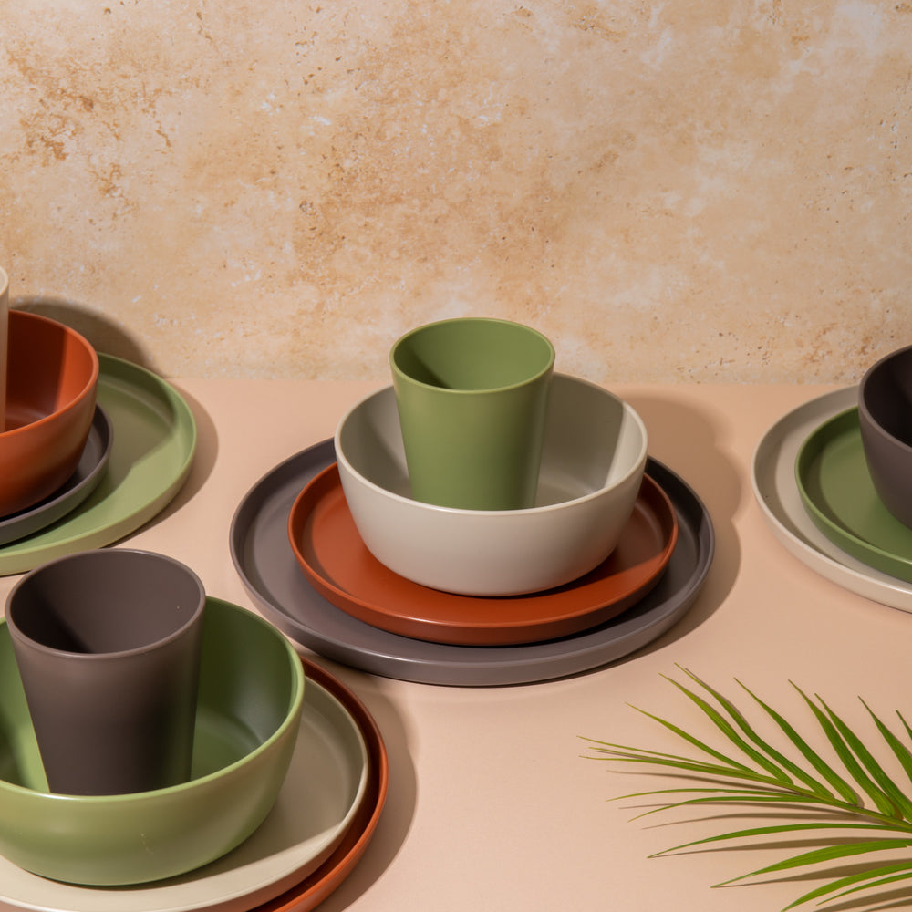 Mikasa 16pc Outdoor Dining Set with 4x Tumblers, 4x Bowls, 4x Dinner Plates and 4x Side Plates, Multicolour